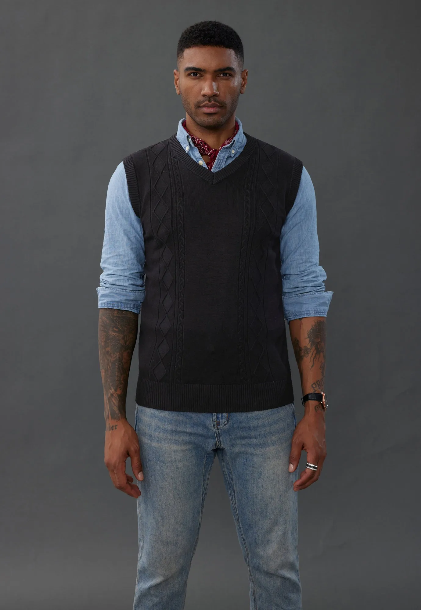 Men's V Neck Sweater Vest Cable Knitted Pullover Sweaters Vest