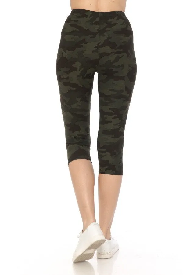 Multi-color Print, Cropped Capri Leggings In A Fitted Style With A Banded High Waist